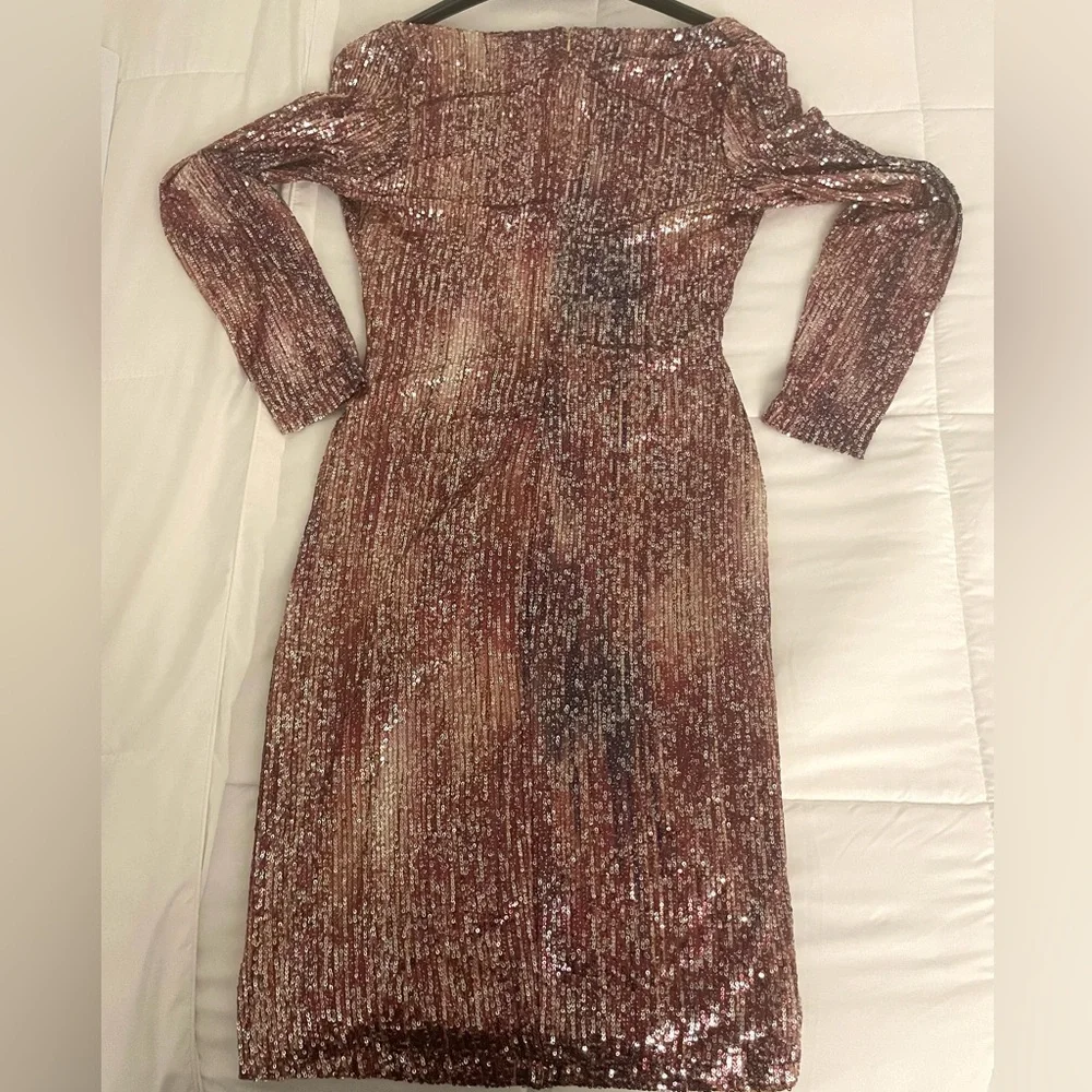 Brand New V- Neck Sequin Dress. - Picture 5 of 6